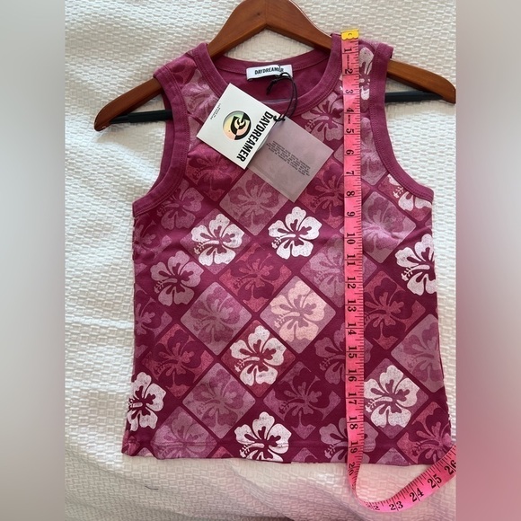 Daydreamer Pink and White Hibiscus Shrunken Tank NWT - Picture 8 of 14